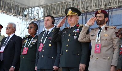 Amiri Guard Commander Opens Seventeenth International Defense Industry Fair in Istanbul